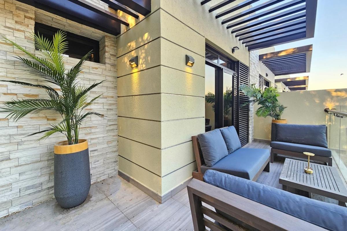 Stunning 4 Bed Villa, Private Pool, Damac Hills Dubai Esterno foto