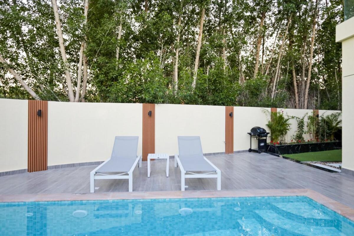 Stunning 4 Bed Villa, Private Pool, Damac Hills Dubai Esterno foto